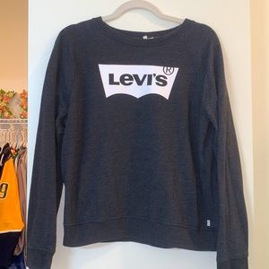 Gray, graphic Levi’s sweatshirt
